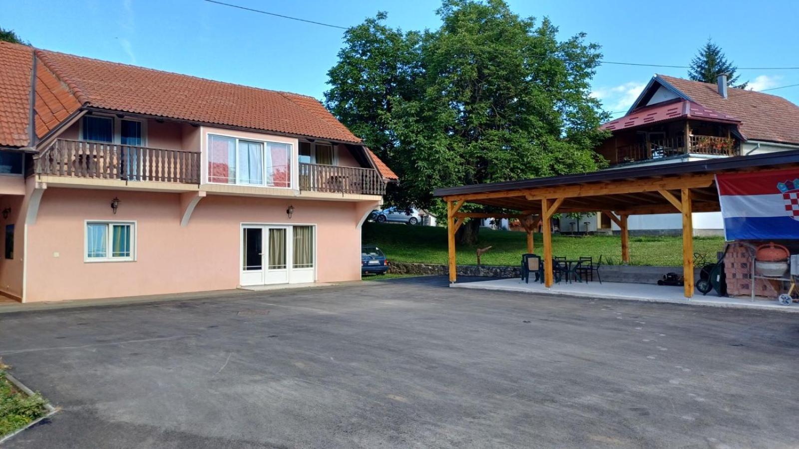 Apartman & Sobe Orhideja Smoljanac Dış mekan fotoğraf