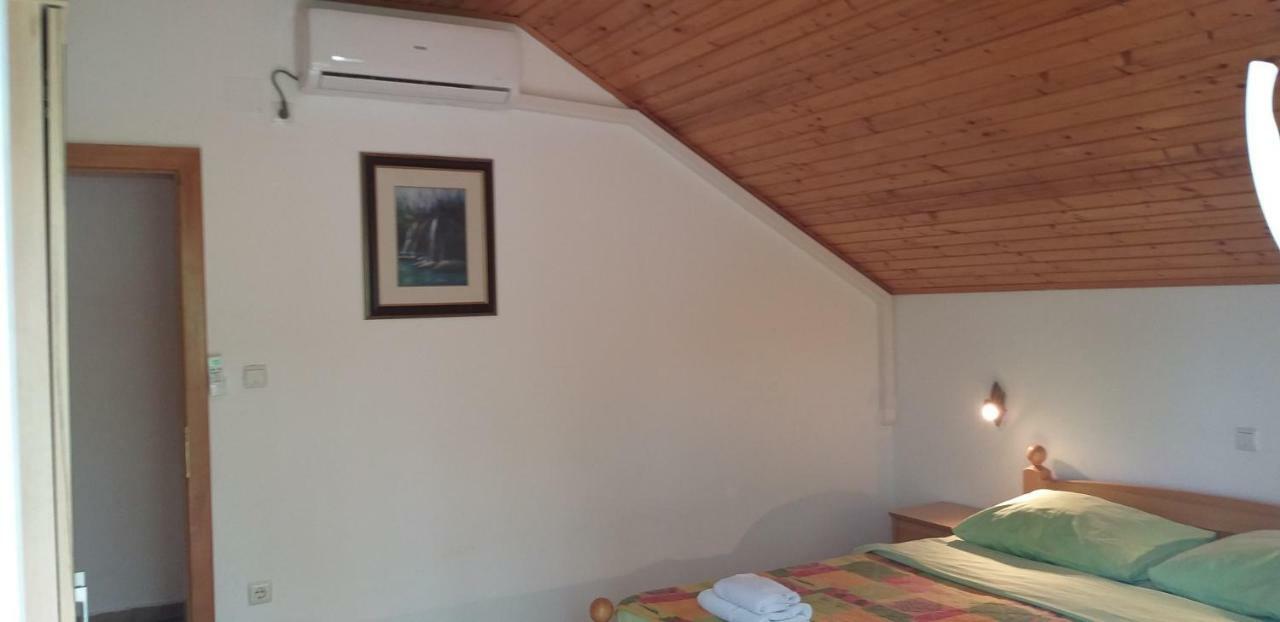 Apartman & Sobe Orhideja Smoljanac Dış mekan fotoğraf