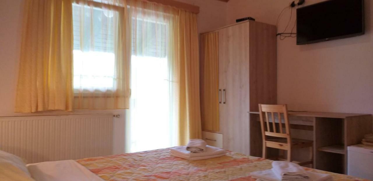 Apartman & Sobe Orhideja Smoljanac Dış mekan fotoğraf